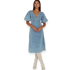 NWT  One and Only Collective From ZOCO Elias Puff Sleeves  Midi Dress